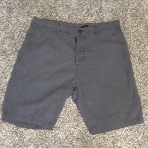 Men’s H&M Divided flat front gray shorts